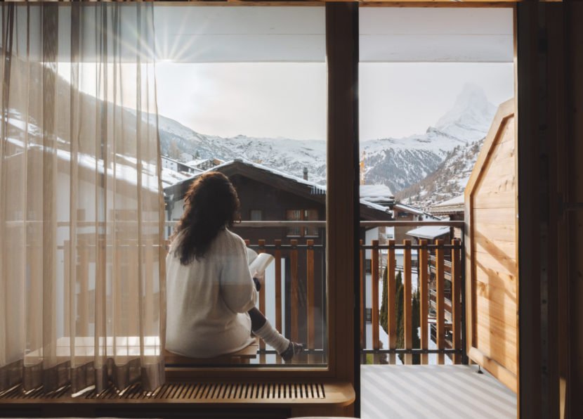 Hotel-carina-zermatt-Matterhorn-Deluxe-slider-3-winter