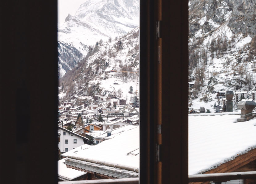 Hotel-carina-zermatt-penthouse-matterhorn-deluxe-slide-4-winter