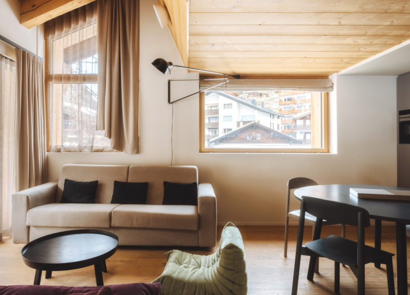 Hotel-carina-zermatt-penthouse-mountain-slide-7-winter